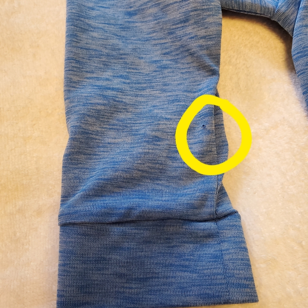Kids Nike DriFit Hoodie Shirt- size small - Picture 5 of 6